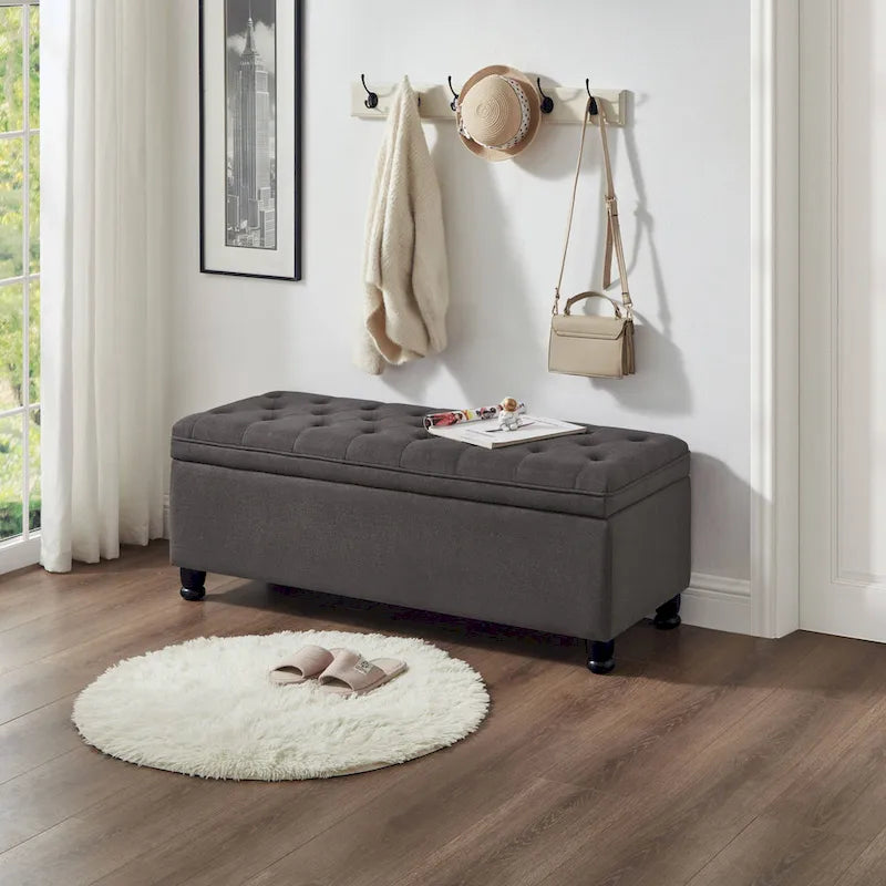 Panca pouf contenitore con rivestimento trapuntato e vano contenitore nascosto