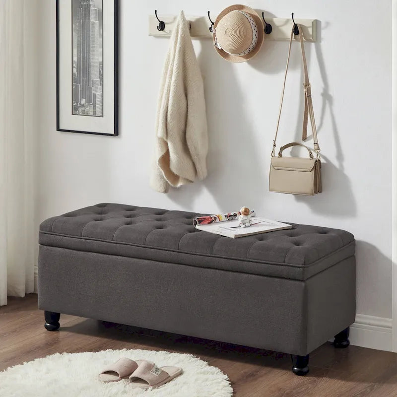 Panca pouf contenitore con rivestimento trapuntato e vano contenitore nascosto