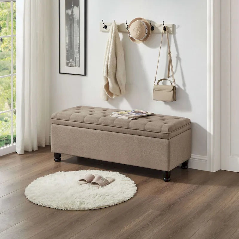 Panca pouf contenitore con rivestimento trapuntato e vano contenitore nascosto